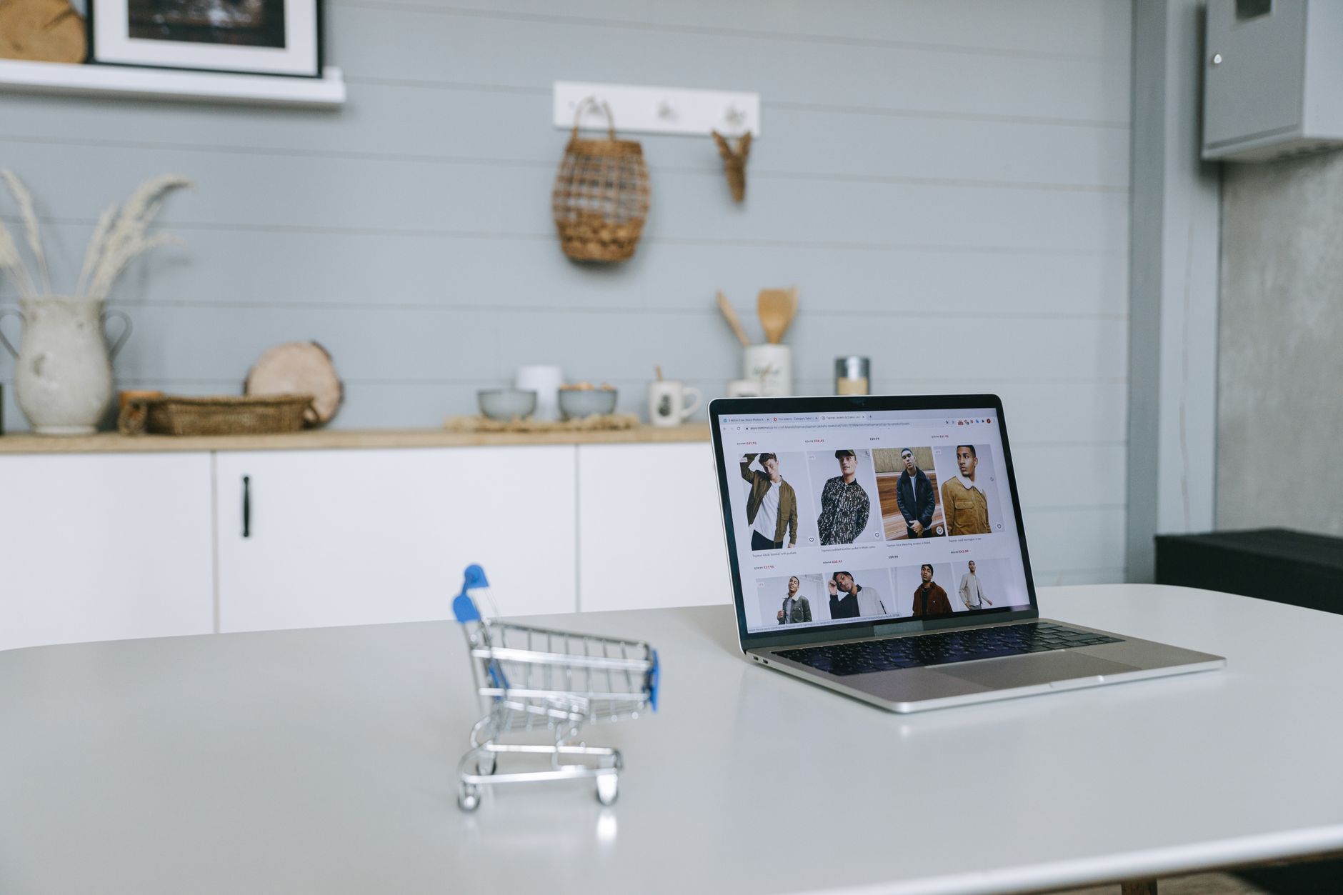 Cómo crear una tienda online con IA en 5 minutos